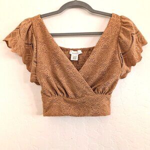 UJRBAN ROMANTICS Top Women's S Eyelet Crop Smocked Coquette Flutter Sleeve